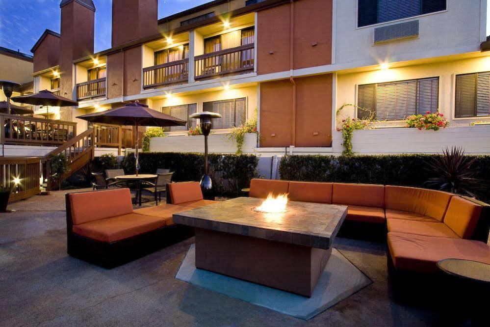 Mariposa Inn&Suites Monterrey Exterior foto